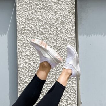 APL shoes